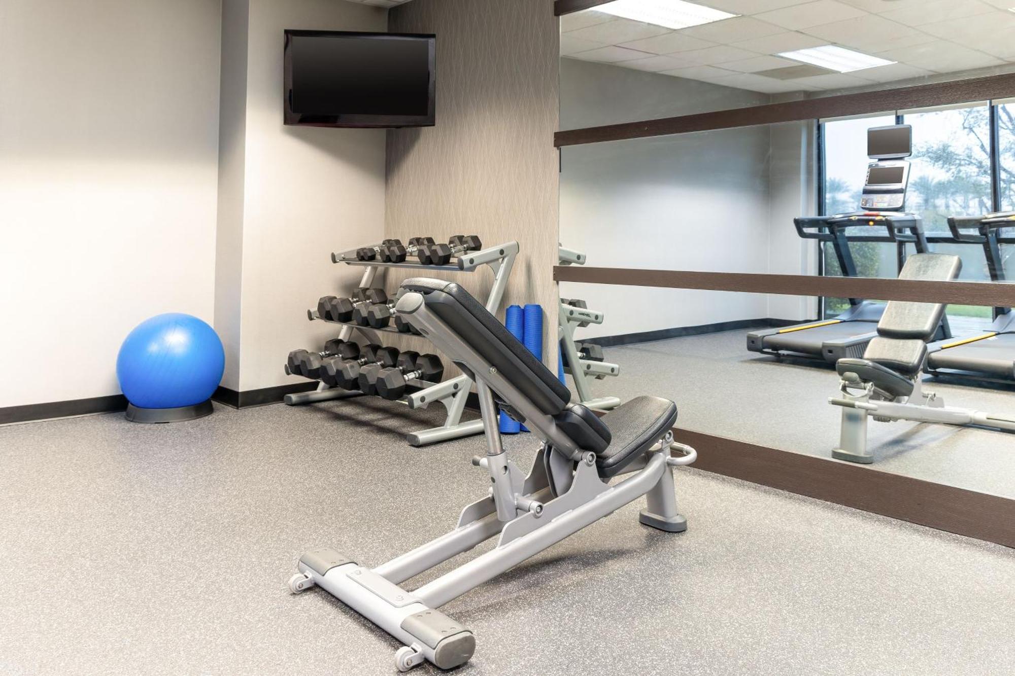 Hotel Courtyard By Marriott Ontario 3*