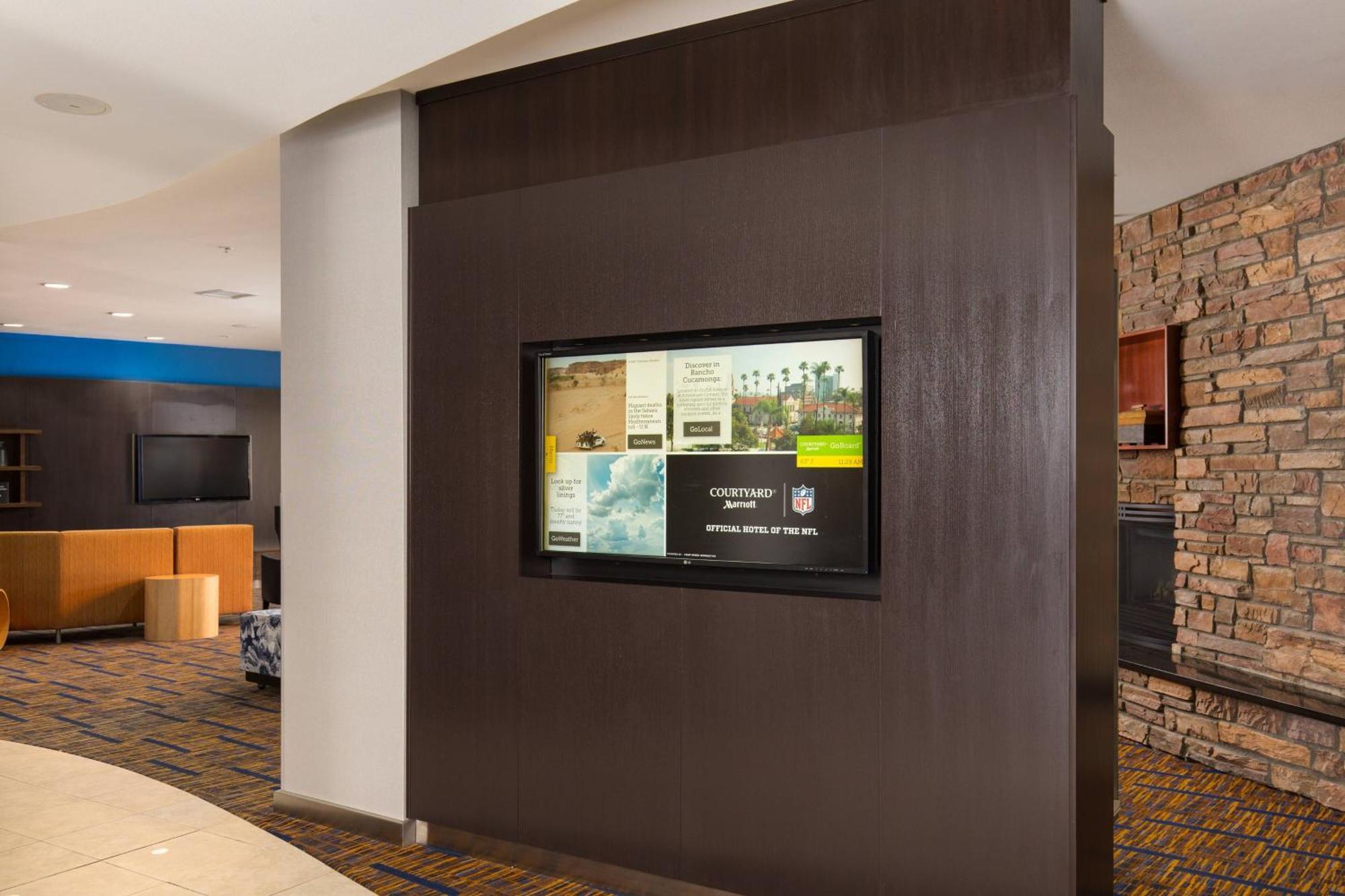 Courtyard By Marriott Ontario