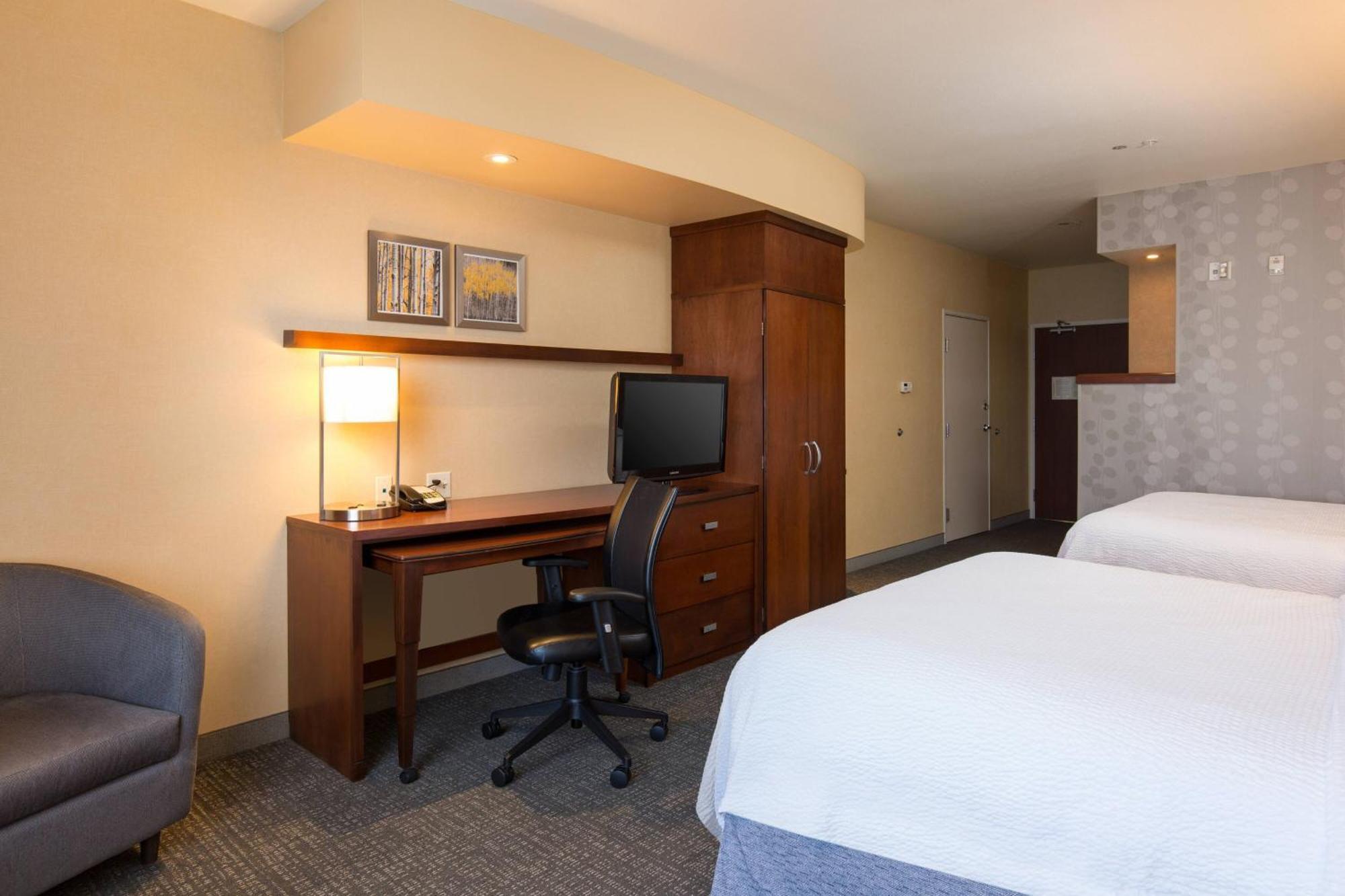 Hotel Courtyard By Marriott Ontario