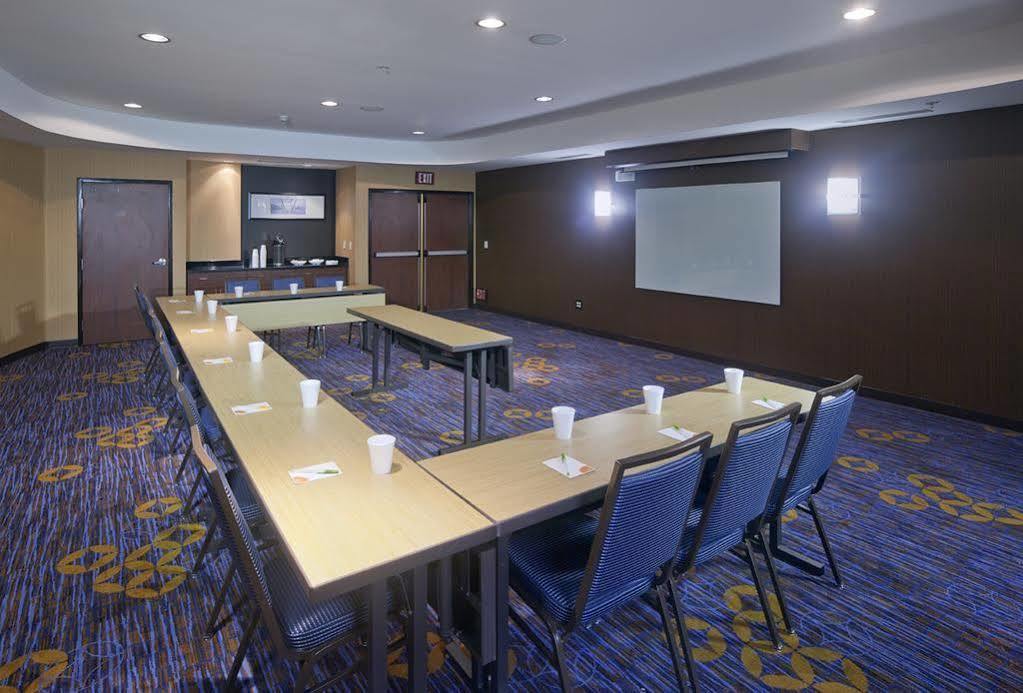 Courtyard By Marriott Ontario